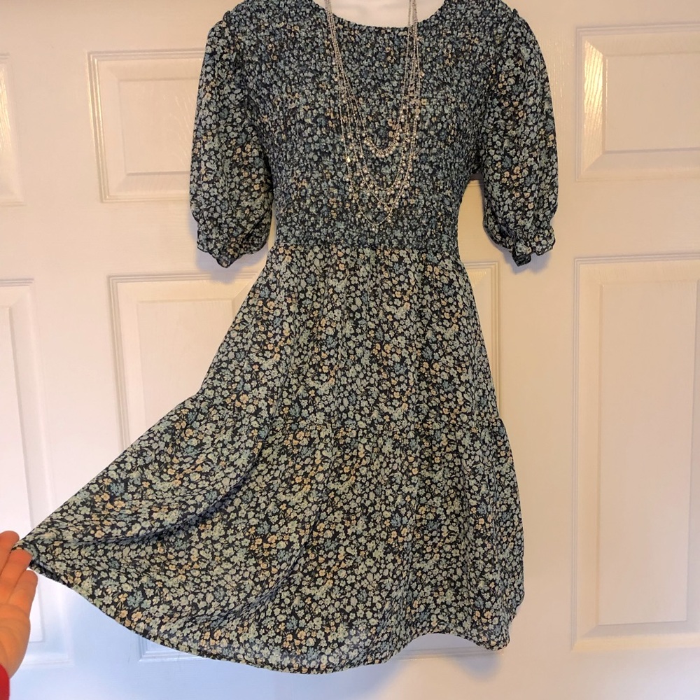 “Wild Fable”, blue floral, smocked bodice, tiered babydoll dress, size M - Picture 8 of 16